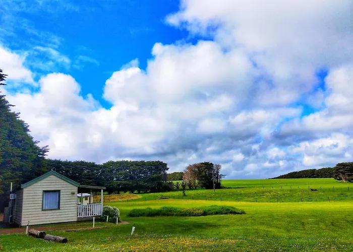 Twelve Apostles Motel & Country Retreat