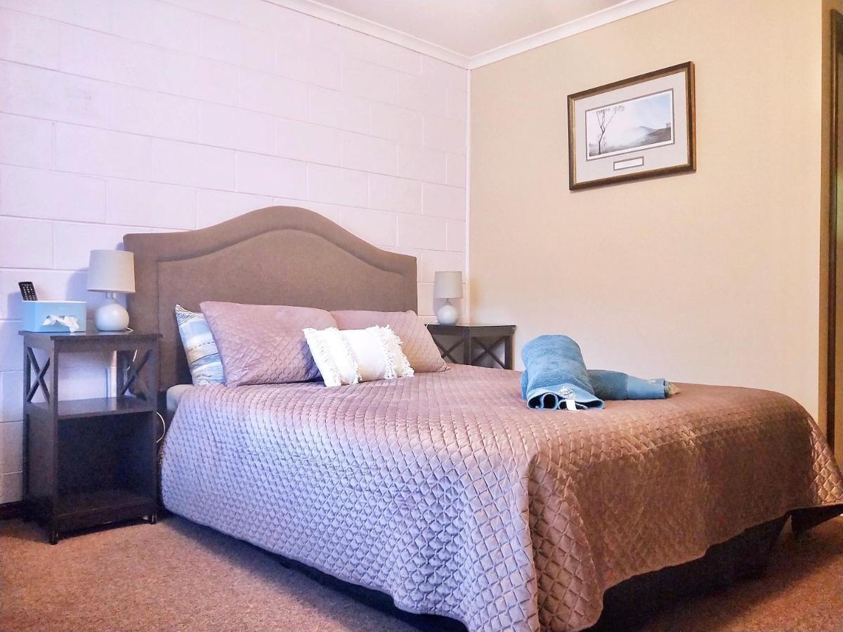 Twelve Apostles & Country Retreat Motel Princetown
