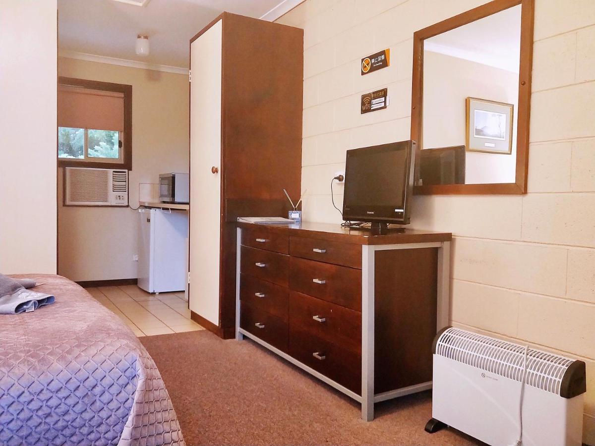 Twelve Apostles & Country Retreat Motel 3*