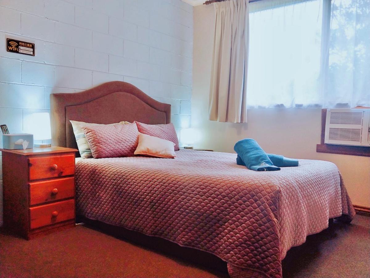 Twelve Apostles & Country Retreat Motel 3*