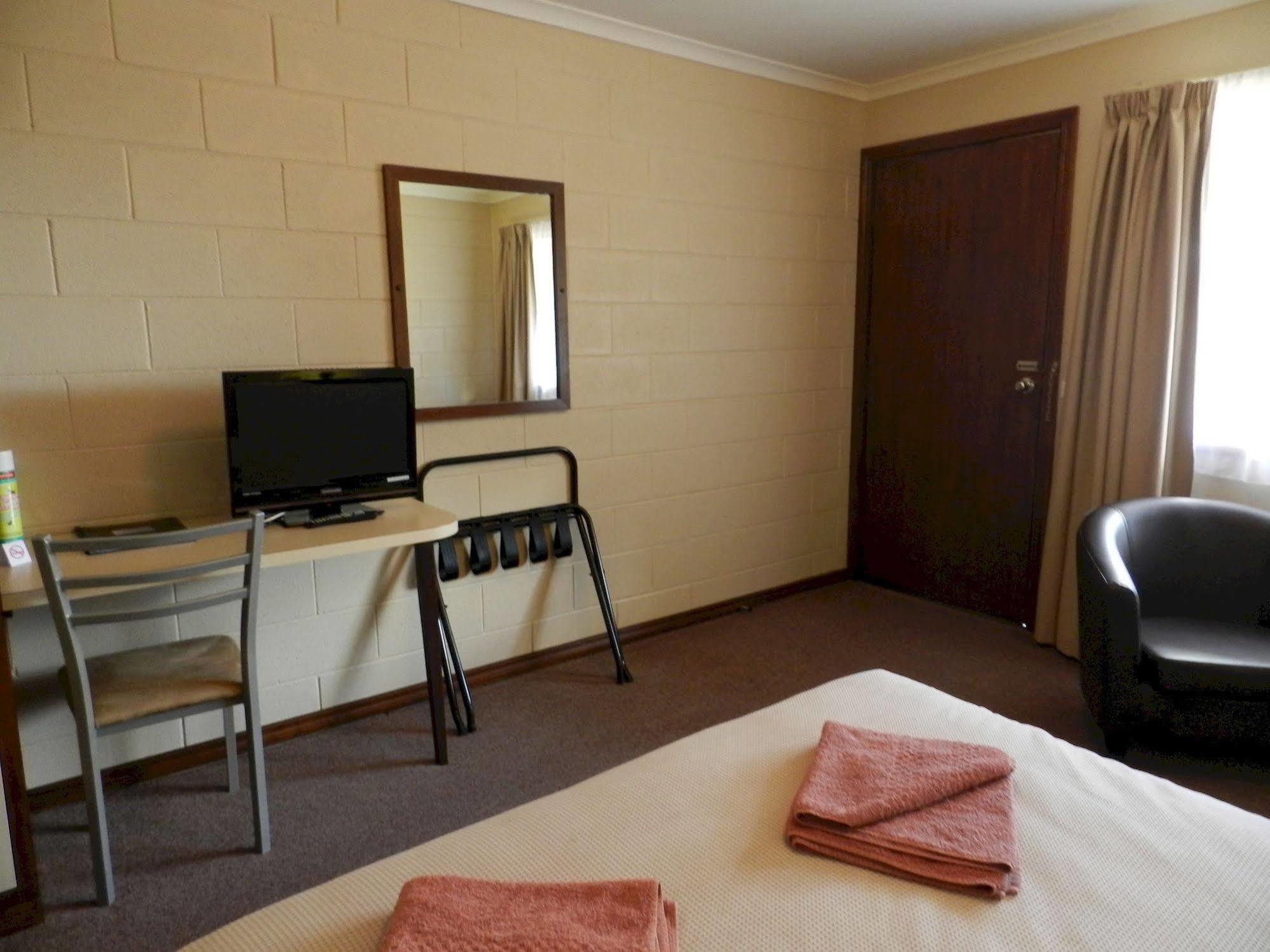 Twelve Apostles & Country Retreat 3*